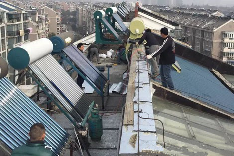 南京房屋防水补漏多少钱一平方 屋顶天沟渗水